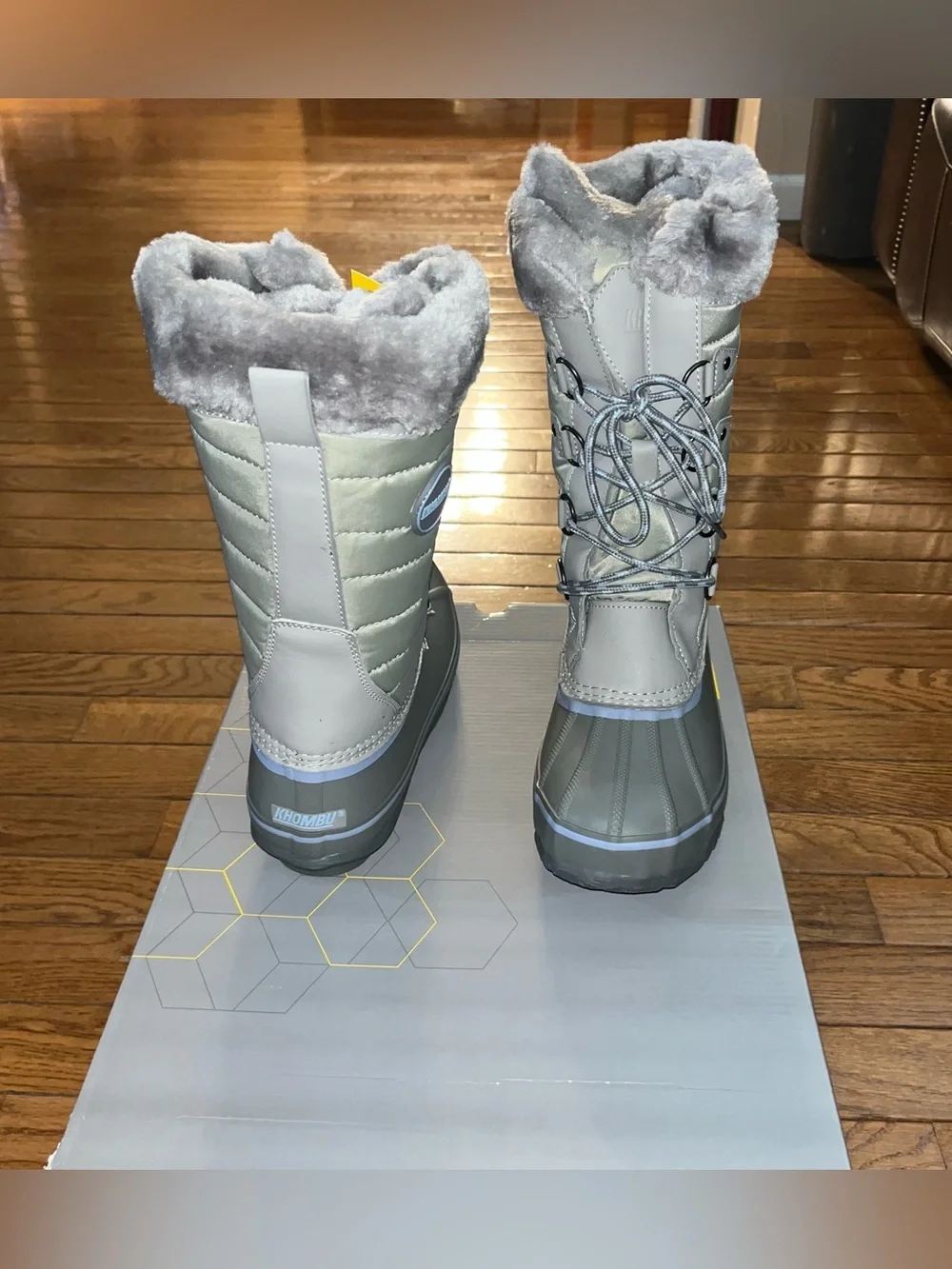 Khombu Denise Faux Fur Lined Winter Boots Gray Women’s Size 9 Narrow Calf (READ)